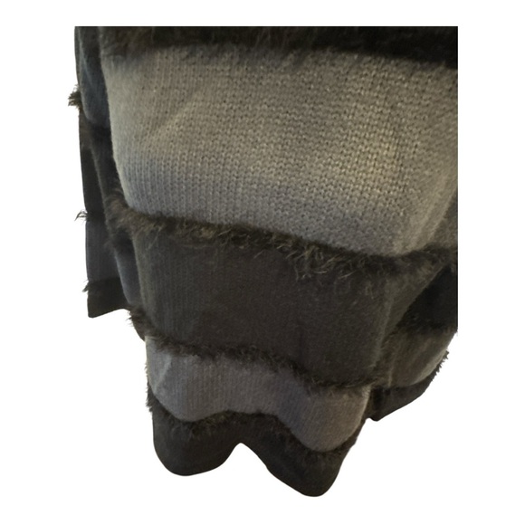 Halogen Black Gray Stripe Fringe Knit Sweater Pullover Cozy Fall Winter S - Picture 4 of 6